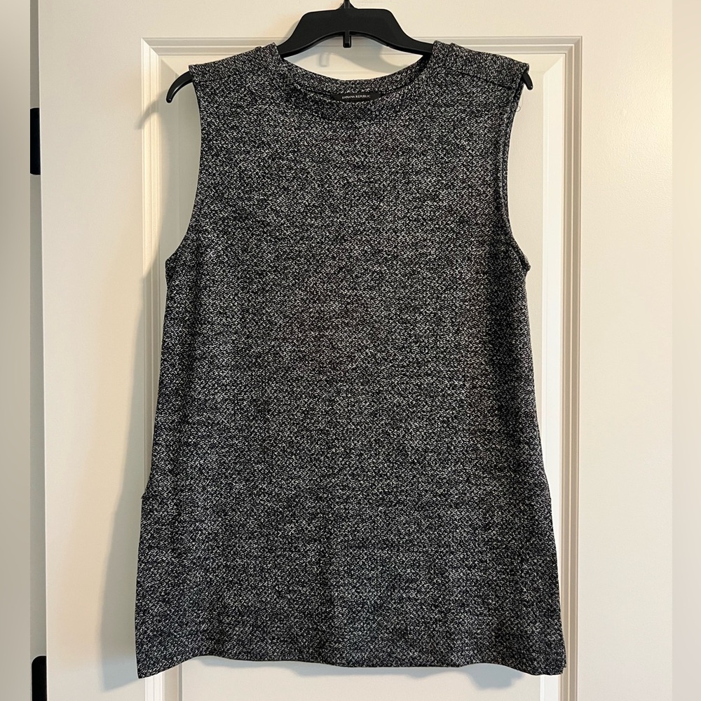 Banana Republic Black and White Knit Top